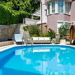 דירה With A Swimming Pool Opric, Opatija - 7711 לובראן