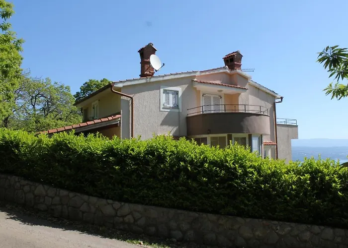 With A Swimming Pool Opric, Opatija - 7711 Appartamento Laurana